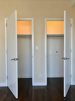 Rented by Zjama Realty Corp | media 4
