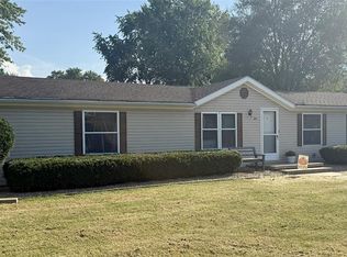 1406 W Main St, Bowling Green, MO 63334