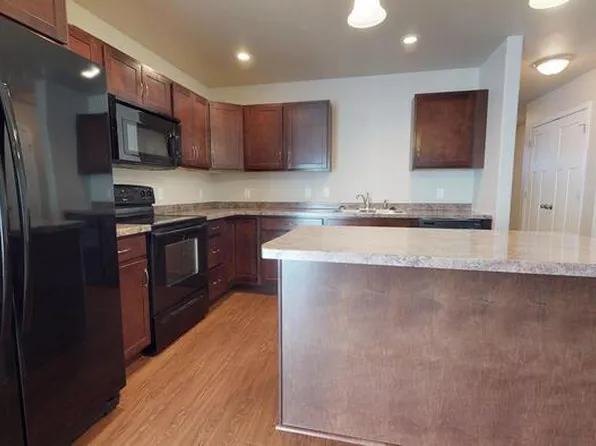 4009 29th St SE, Mandan, ND 58554