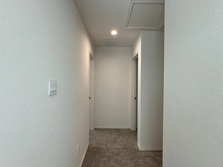 4251 Berwick Park Ln — Photo 8