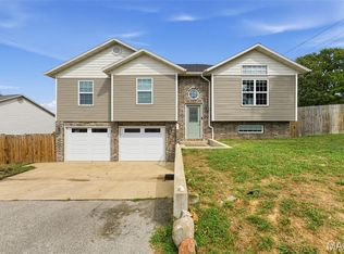 16040 Haidyn Rd, Saint Robert, MO 65584