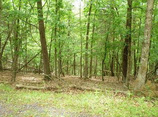 179 Stuart Dr, Basye, VA 22810