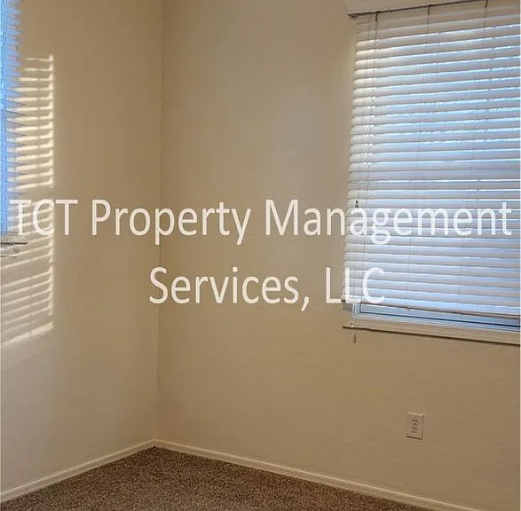 1967 E Frye Rd #103 — Photo 12