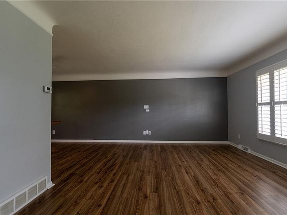 3rd image of 1978 Hope Haven Dr