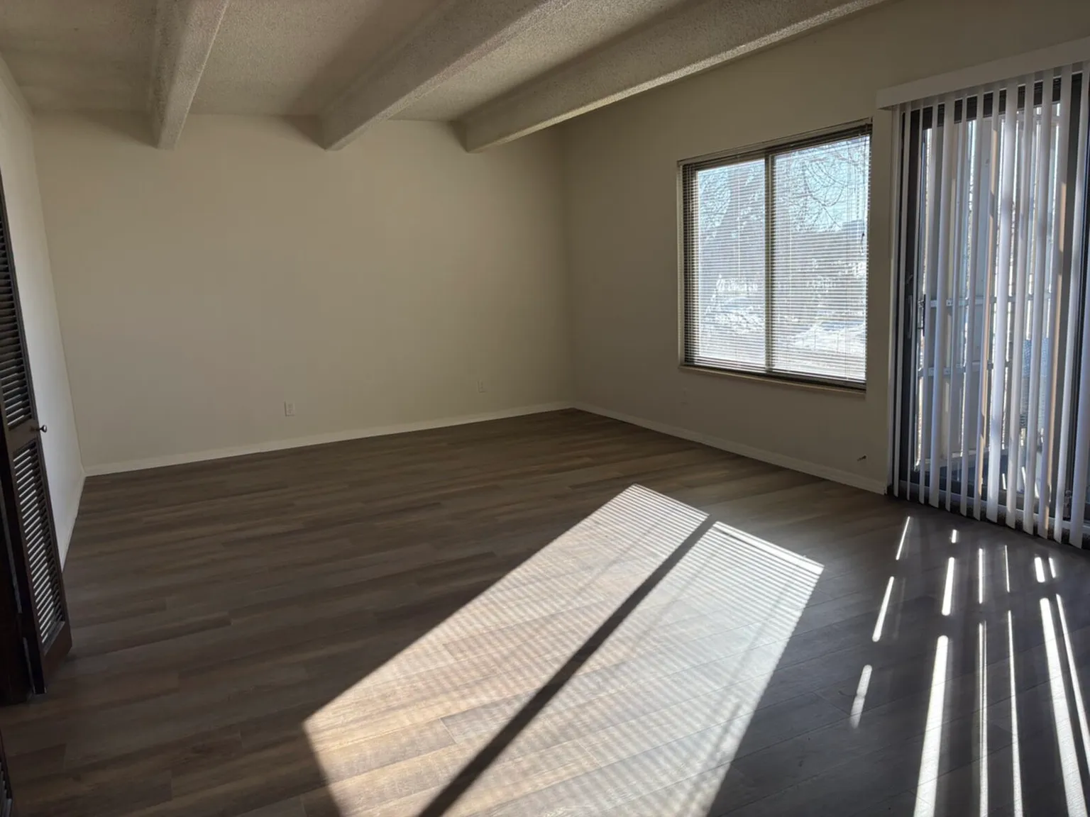 2525 S Dayton Way — Photo 4