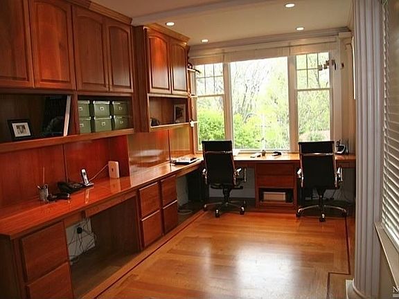 4th image of 208 Laurel Ave