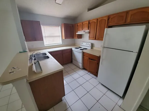 4029 Kaluga Park St, Orlando, FL 32808