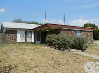 301 Arrowhead St, Fort Worth, TX 76108