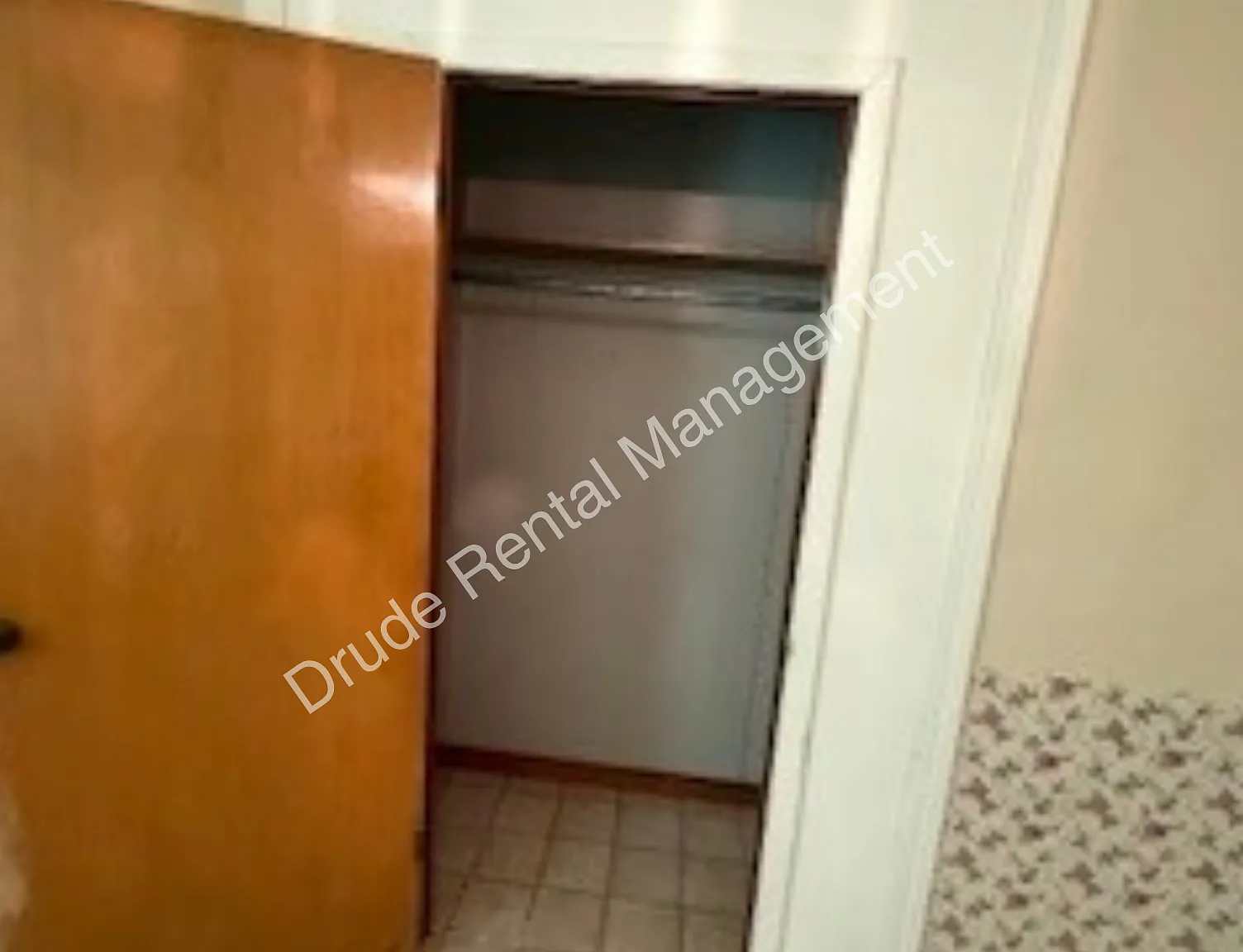 3 bed, 1699 sqft, $1,450 — Photo 3