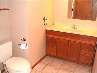 2nd image of 863 Todd Ct