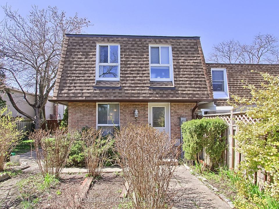 1st image of 5 Penwick Cres