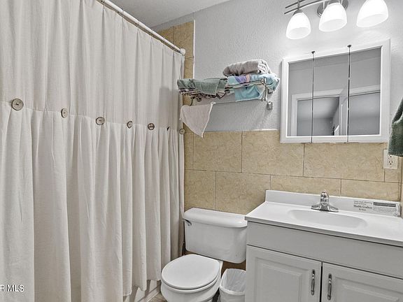 2nd image of 322 Tania Dr