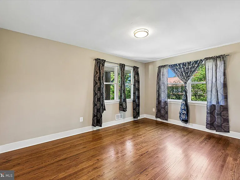 3102 Romain Ct — Photo 11