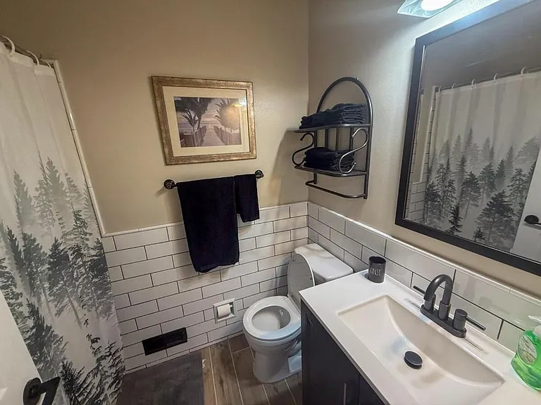 528 Beaumont Ct — Photo 14