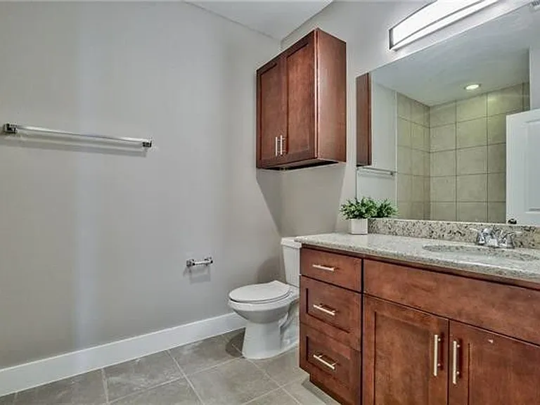 13601 Pinnacle Cir W — Photo 49