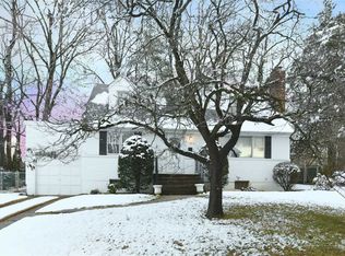 20 Tulane Rd, Glen Cove, NY 11542