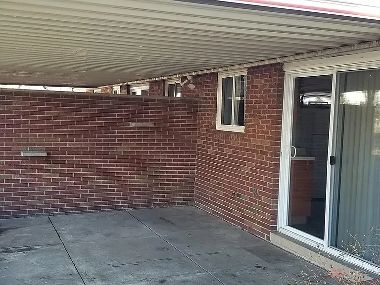 1359 Brittain Woods Rd — Photo 9