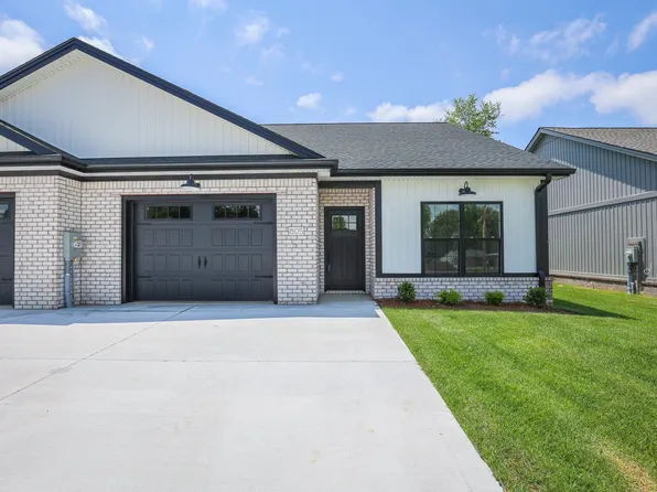 805 Violet Ct, Paducah, KY 42001