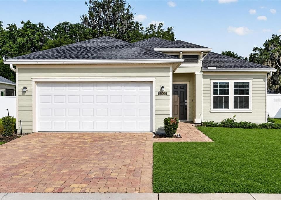 1st image of 1700 NW 44TH COURT ROAD