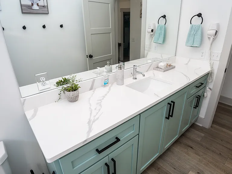22524 Lakeview Dr — Photo 55