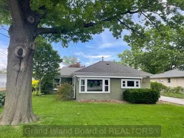 1908 W Waugh St, Grand Island, NE 68803