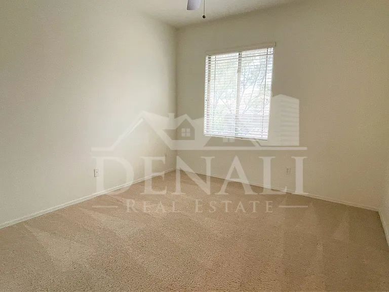 1225 N 36th St #1114 — Photo 16