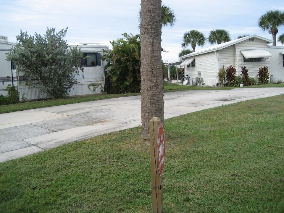 1st image of 6591 SE 55th Ln