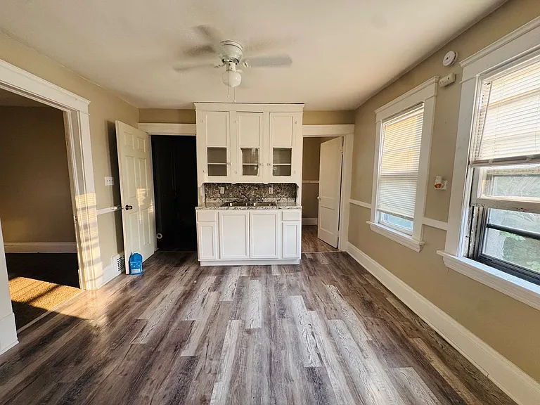 10004 Mt Auburn Ave — Photo 31
