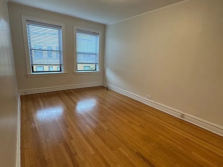 605 Hinman — Photo 48