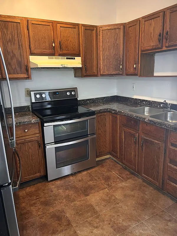 2 bed, 1.0 bath, 840 sqft, $1,250 — Photo 1
