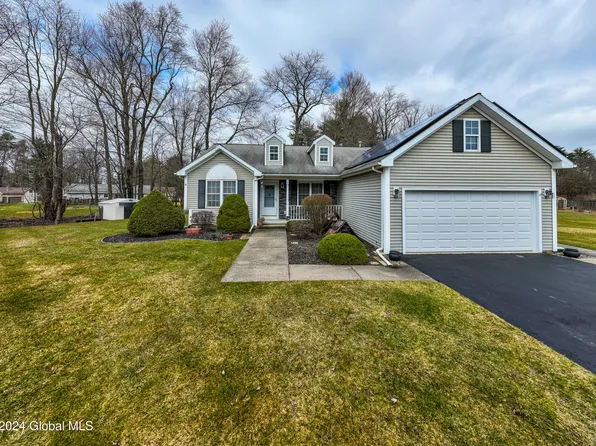 23 Sarah Court, Colonie, NY 12205