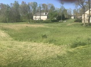 443 Glen Oaks Dr, Johnson City, TN 37615
