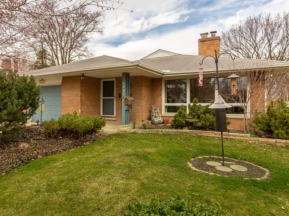 1st image of 844 S Golf Cul De Sac St