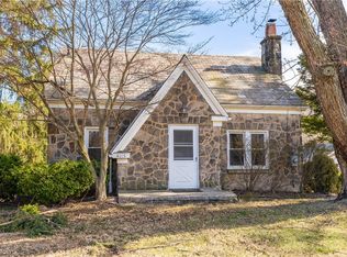 4069 Manchester Rd, Akron, OH 44319