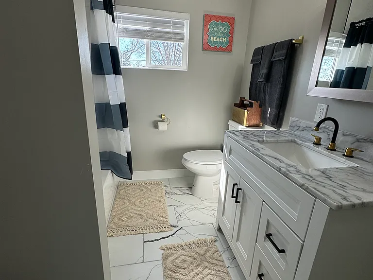 328 N Euclid Ave #C — Photo 9
