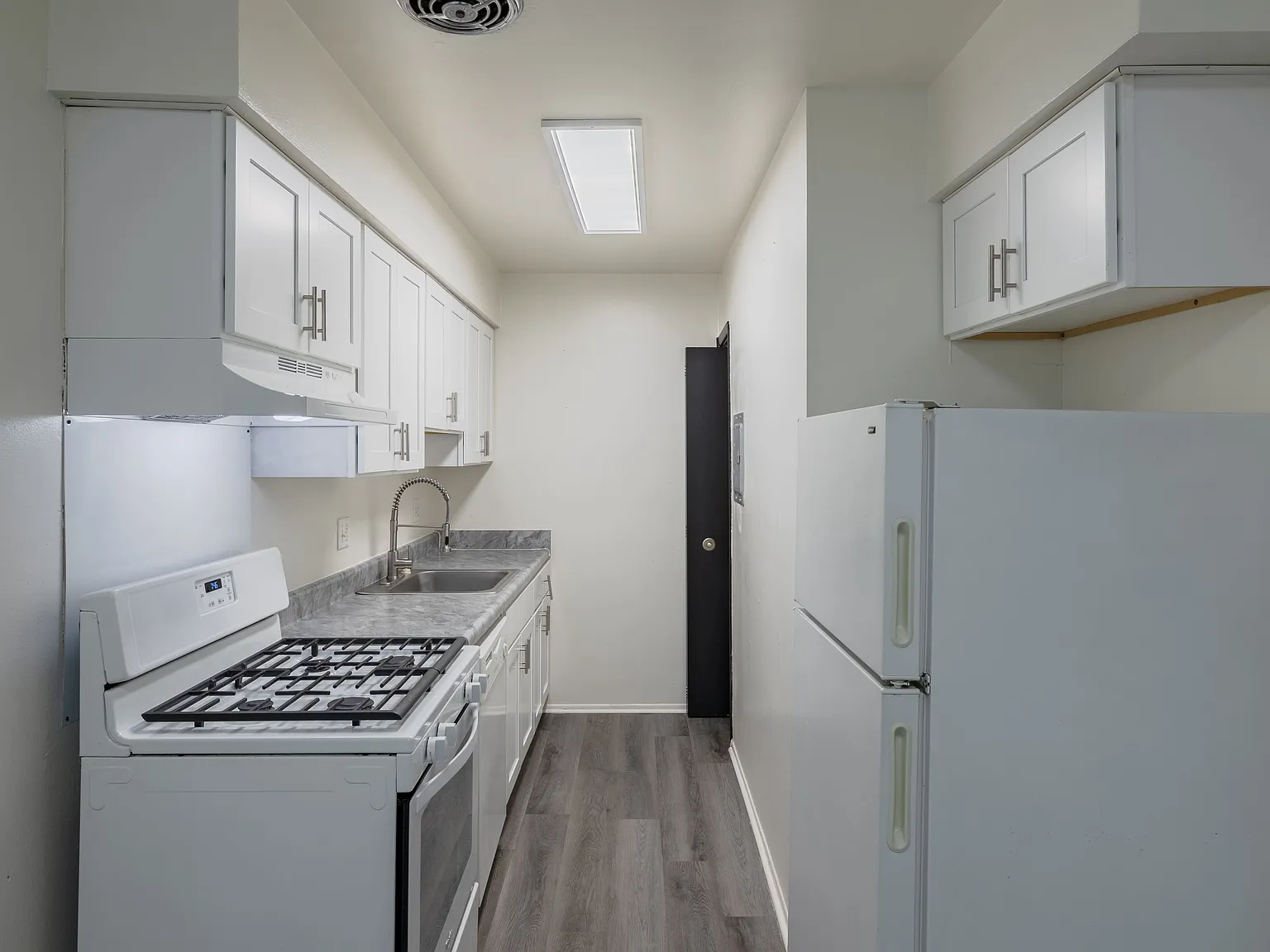 1 bed, 672 sqft, $945 — Photo 1