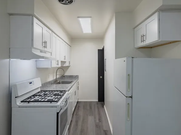 12631 Memorial Ave APT 203, Detroit, MI 48227