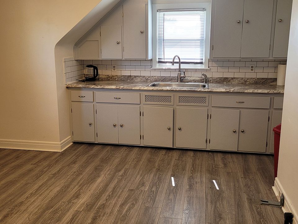 1st image of 3567 Chapin Ave #2