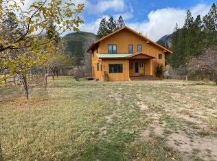 266 Bridle Trl, Stevensville, MT 59870