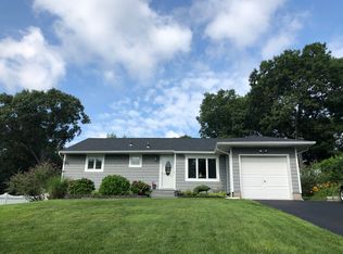 3 Elayne Ct, Smithtown, NY 11787