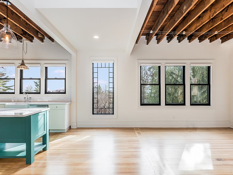 1st image of 11 Upper Mountain Ave Floor 3