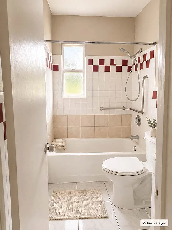 3 bed, 1000 sqft, $1,800 — Photo 2