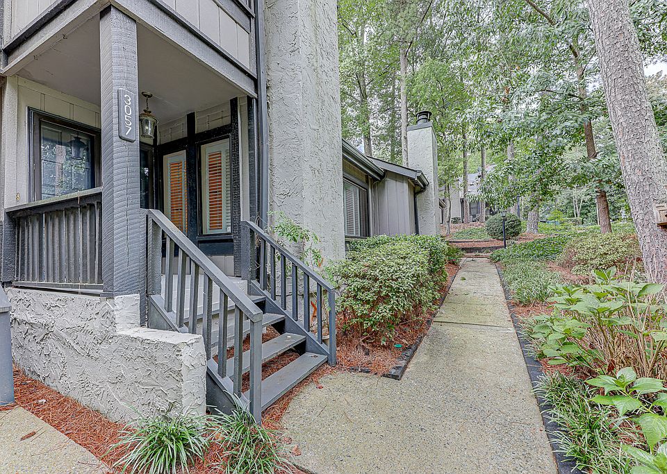 1st image of 3057 Balearic Dr SE