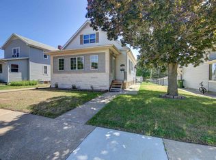 2521 Pershing Blvd, Clinton, IA 52732