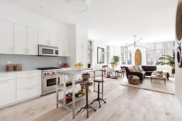 Sold by Compass | media 2