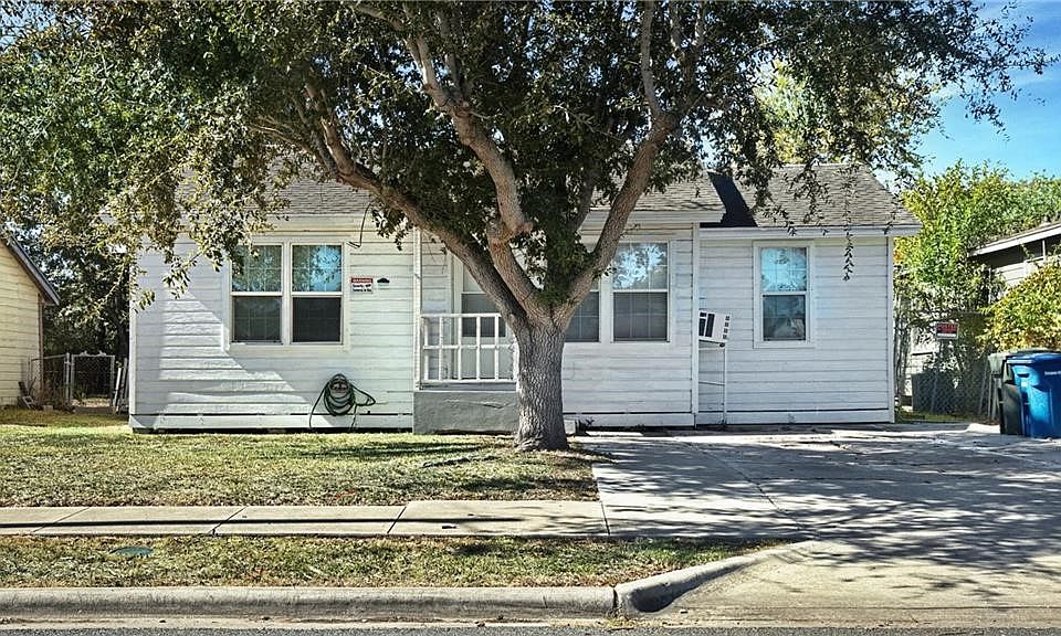 1st image of 4533 W Nesbitt Dr
