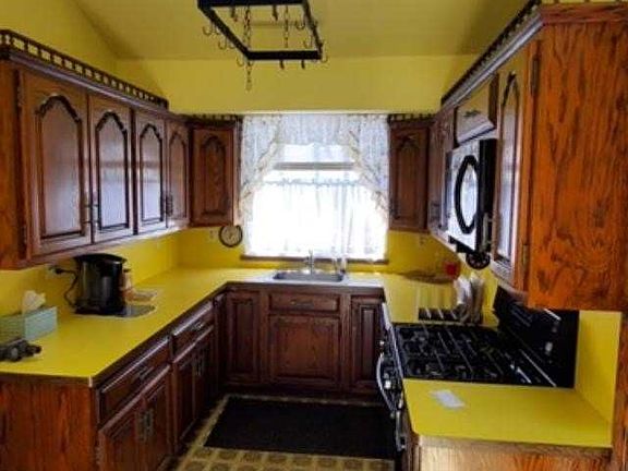3rd image of 1642 Wantagh Ave