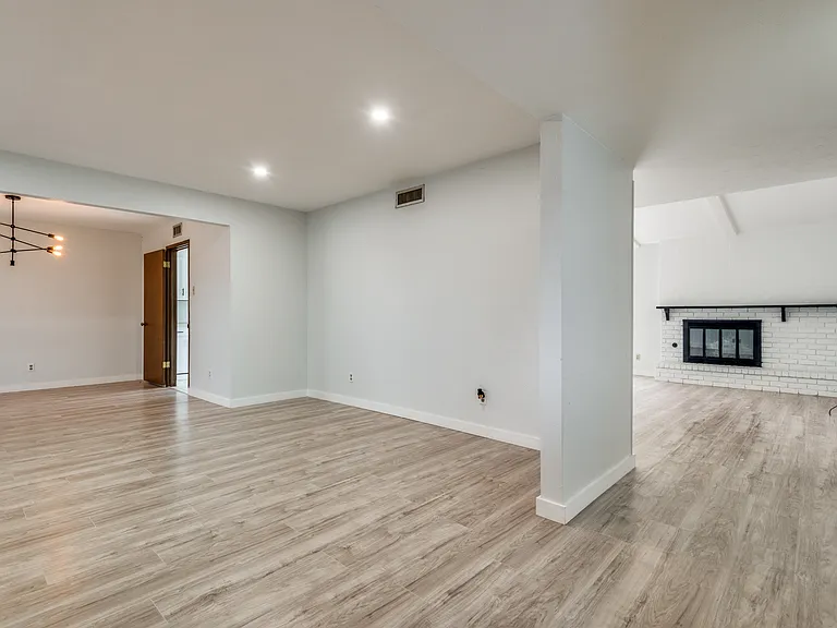 4931 S Colony Blvd — Photo 5