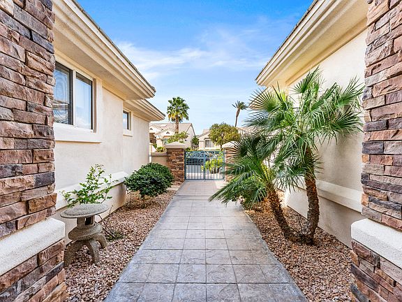 5th image of 37159 Turnberry Isle Dr