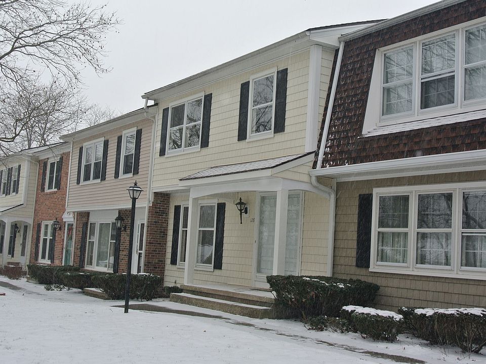 1st image of 128 New Wickham Dr